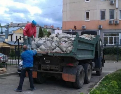 Вывоз строительного мусора (самосвалы, газели). Грузчики стоимость услуг и где заказать - Мурманск