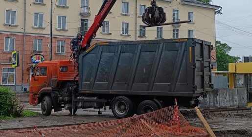 Ломовоз Услуги ломовозов от 2500 руб/час за смену взять в аренду, заказать, цены, услуги - Ковдор