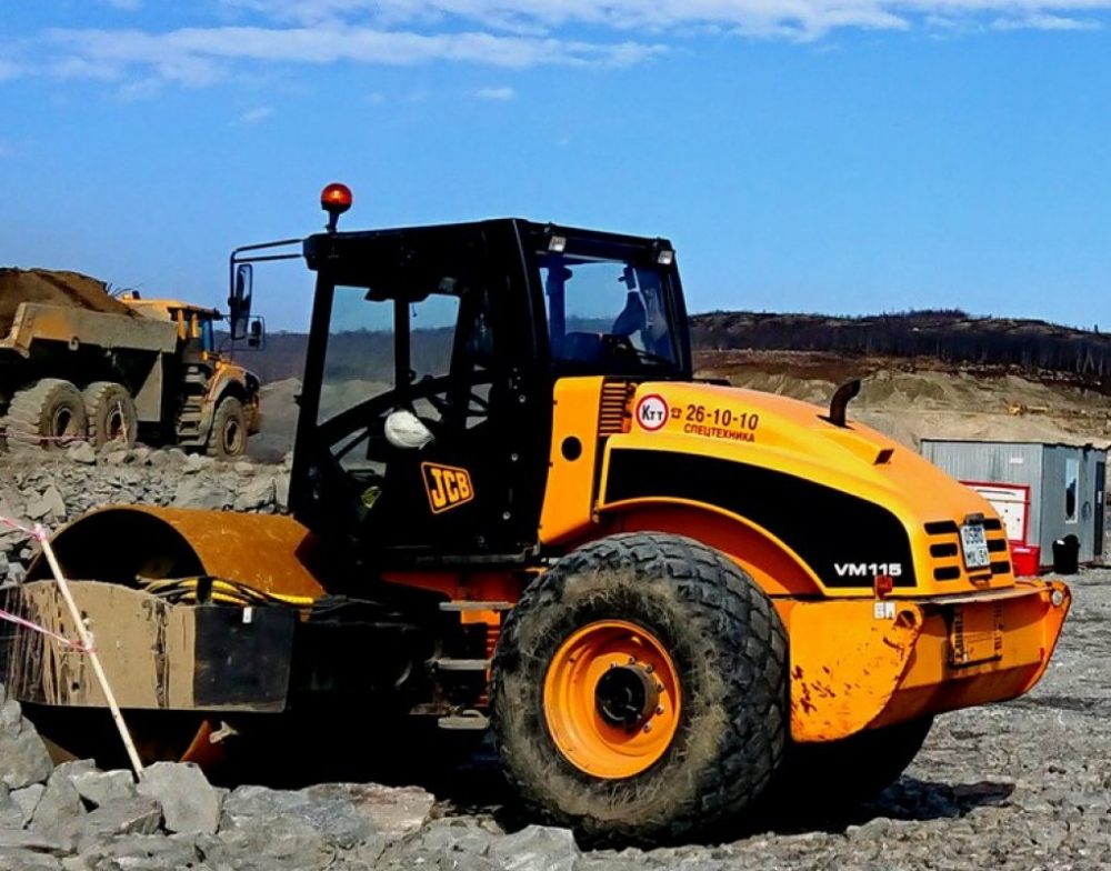 Каток JCB VM115 взять в аренду, заказать, цены, услуги - Мурманск