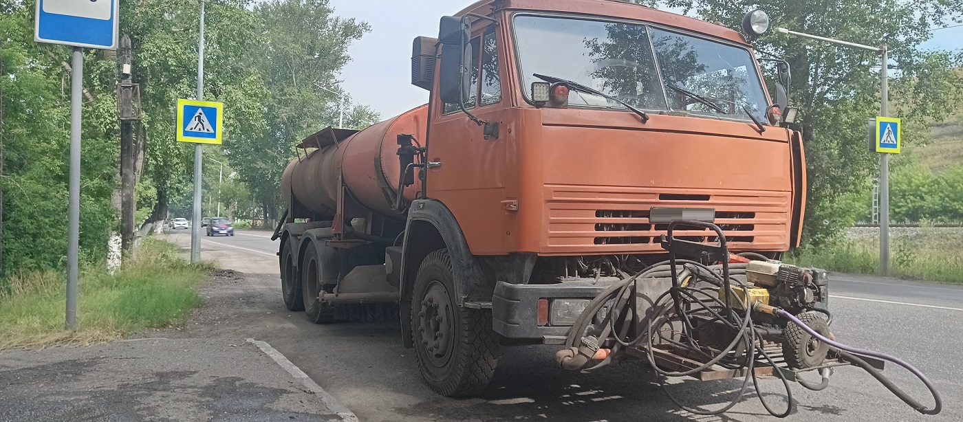 Продажа поливомоечных машин для уборки дорог и поливки зеленых насаждений в Мурманской области